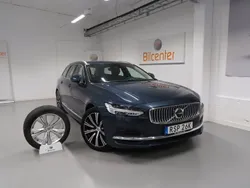 Mörkblå (blå) Begagnad 2022 Volvo V90 Inscription Kombi | 429 900 kr (Dyr)