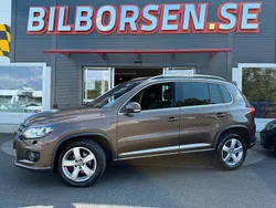 Brun Begagnad 2015 VW Tiguan Sportline SUV | 145 000 kr (Marknadspris)