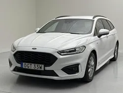 Vit Begagnad 2022 Ford Mondeo ST-Line Sedan | 254 800 kr