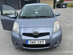 Blå Begagnad 2010 Toyota Yaris | 45 000 kr (Marknadspris)