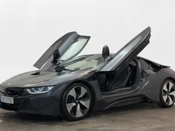Grå Begagnad 2016 BMW i8 Sportkupé | 574 900 kr