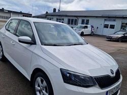 Vit Begagnad 2017 Skoda Fabia Style Halvkombi | 78 000 kr (Bra pris)