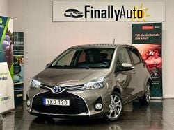 Mörkgrå Begagnad 2017 Toyota Yaris Hybrid Active Halvkombi | 129 900 kr (Lite dyr)