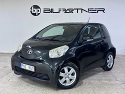 Svart Begagnad 2009 Toyota iQ Halvkombi | 39 900 kr (Marknadspris)