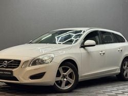 Vit Begagnad 2013 Volvo V60 Momentum Kombi | 69 900 kr (Superpris)