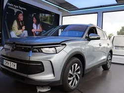 Silver Ny 2025 VW Tiguan Life SUV | 550 300 kr (Marknadspris)