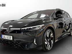 Svart (grenadilla black metallic) Begagnad 2024 VW ID.7 GTX Kombi | 599 900 kr (Marknadspris)