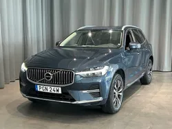 Mörkblå Begagnad 2022 Volvo XC60 Core SUV | 438 900 kr (Bra pris)