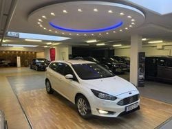 Vit Begagnad 2016 Ford Focus Titanium Kombi | 79 900 kr (Marknadspris)