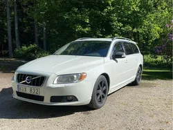 Vit Begagnad 2011 Volvo V70 Momentum Kombi | 45 000 kr (Bra pris)