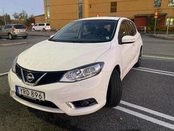 Vit Begagnad 2017 Nissan Pulsar Halvkombi | 110 000 kr (Marknadspris)