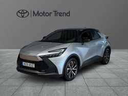 Silver Ny 2025 Toyota C-HR+ Style SUV | 429 900 kr