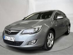 Grå Begagnad 2011 Opel Astra | 59 000 kr