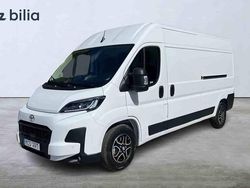 Vit Begagnad 2024 Toyota Proace Van | 589 900 kr