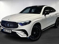 Vit (white) Begagnad 2025 Mercedes GLC300e AMG Sportkupé | 923 900 kr