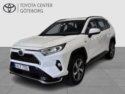Vit Begagnad 2020 Toyota RAV4 Hybrid Active SUV | 364 900 kr (Marknadspris)