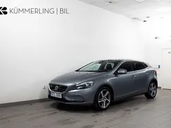 Grå Begagnad 2015 Volvo V40 Momentum Kombi | 149 900 kr (Marknadspris)