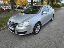 Silver Begagnad 2006 VW Jetta Sedan | 33 500 kr (Marknadspris)