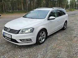 Vit Begagnad 2013 VW Passat R-line Kombi | 82 000 kr (Lite dyr)
