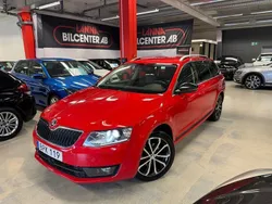Röd Begagnad 2016 Skoda Octavia Kombi | 119 900 kr (Marknadspris)