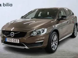 Brun Begagnad 2018 Volvo V60 CC Standard Kombi | 249 000 kr (Lite dyr)