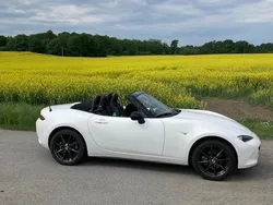 Vit Begagnad 2017 Mazda MX5 Cab | 224 000 kr (Bra pris)