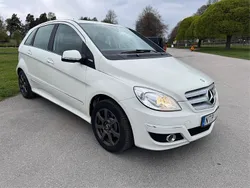 Vit Begagnad 2011 Mercedes B180 Minibuss | 39 900 kr (Bra pris)