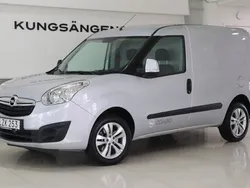 Grå Begagnad 2016 Opel Combo Minibuss | 79 900 kr