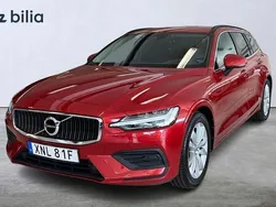 Röd Begagnad 2021 Volvo V60 Kombi | 299 900 kr (Marknadspris)