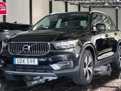 Svart Begagnad 2021 Volvo XC40 Momentum SUV | 229 500 kr (Bra pris)