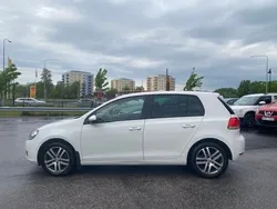 Vit Begagnad 2010 VW Golf VI Halvkombi | 55 900 kr (Marknadspris)