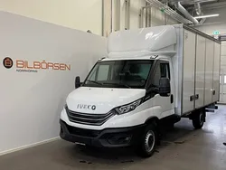 Vit Begagnad 2023 Iveco Daily | 819 375 kr