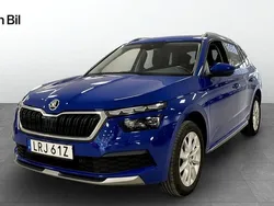 Blå Begagnad 2021 Skoda Kamiq Style SUV | 209 900 kr (Marknadspris)