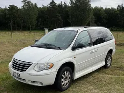 Vit Begagnad 2007 Chrysler Town & Country Minibuss | 58 000 kr (Marknadspris)