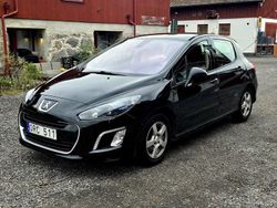 Svart Begagnad 2013 Peugeot 308 Halvkombi | 38 000 kr (Superpris)