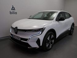 Vit Begagnad 2022 Renault Mégane IV Equilibre Halvkombi | 239 500 kr (Marknadspris)