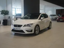 Vit Begagnad 2015 Seat Leon Halvkombi | 139 800 kr (Marknadspris)