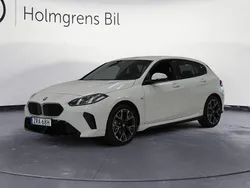 Vit Begagnad 2025 BMW 120 M Sport Halvkombi | 384 900 kr