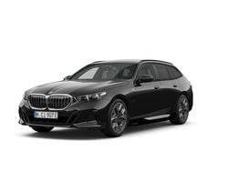 Black sapphire metallic Begagnad 2025 BMW 530e Efficient Dynamics Kombi | 689 500 kr (Marknadspris)