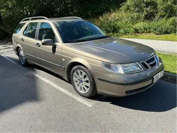 Brun Begagnad 2003 Saab 9-5 Kombi | 33 000 kr (Marknadspris)