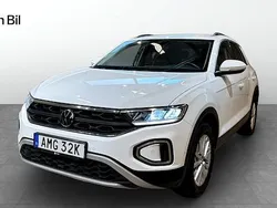 Vit Begagnad 2022 VW T-Roc Life SUV | 254 900 kr (Marknadspris)