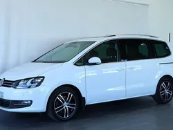 Vit Begagnad 2017 VW Sharan Minibuss | 249 900 kr (Marknadspris)
