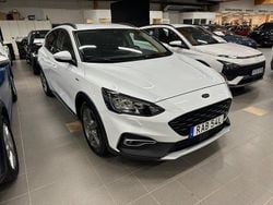 Vit Begagnad 2019 Ford Focus Active Halvkombi | 176 900 kr (Marknadspris)