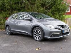 Grå Begagnad 2014 Honda Civic Halvkombi | 65 000 kr (Bra pris)
