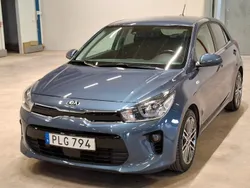 Blå Begagnad 2017 Kia Rio Launch Edition Halvkombi | 159 900 kr (Marknadspris)