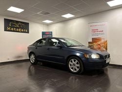 Blå Begagnad 2006 Volvo S40 Kinetic Sedan | 29 900 kr (Marknadspris)