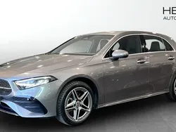 Grå metallic Begagnad 2023 Mercedes A250 AMG Halvkombi | 374 900 kr (Marknadspris)