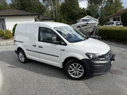 Vit Begagnad 2019 VW Caddy Minibuss | 219 900 kr (Marknadspris)