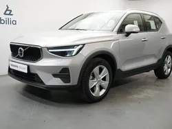 Silver Begagnad 2023 Volvo XC40 Core SUV | 349 900 kr (Marknadspris)