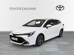 Vit Begagnad 2024 Toyota Corolla Kombi | 314 900 kr (Marknadspris)